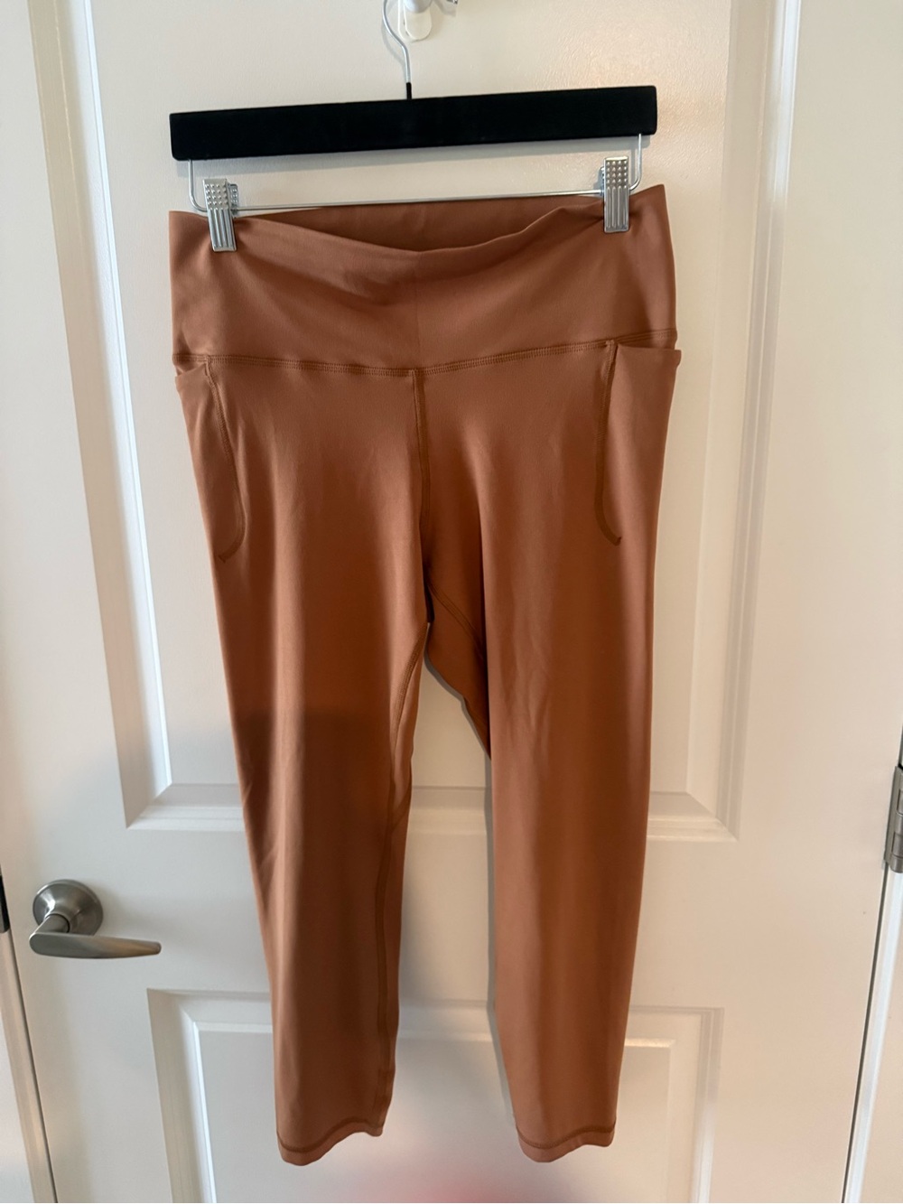 Under Armour Cropped Leggings in Copper